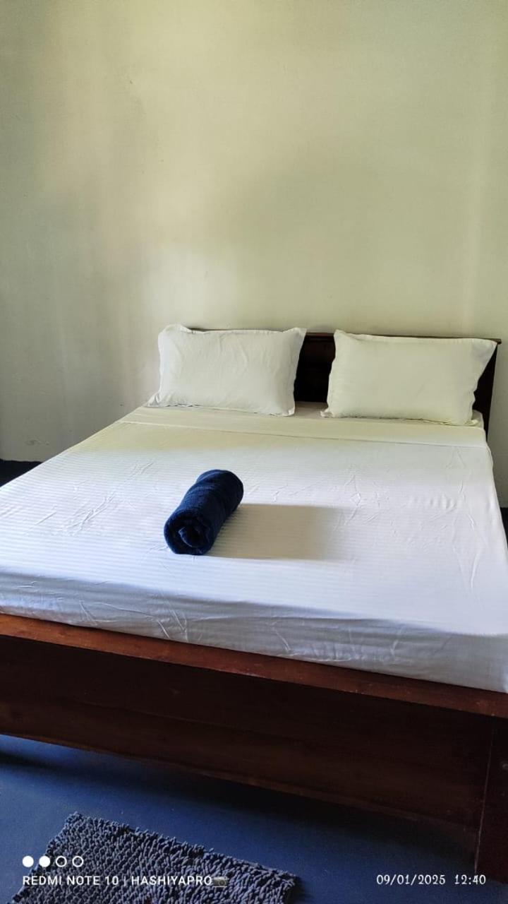 Suninn Hostel And Surf School Weligama Eksteriør bilde